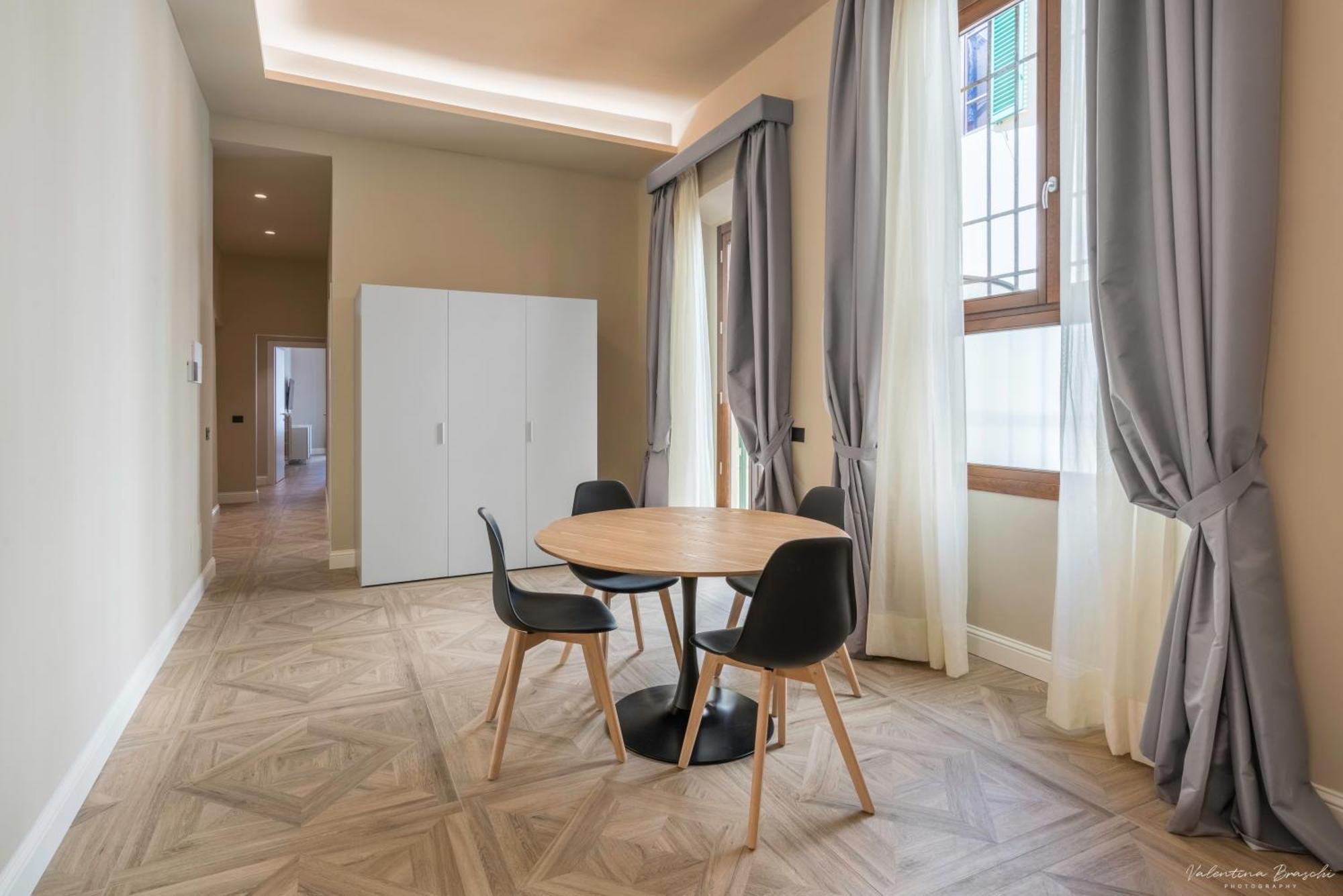 Hotel Adamas 3*